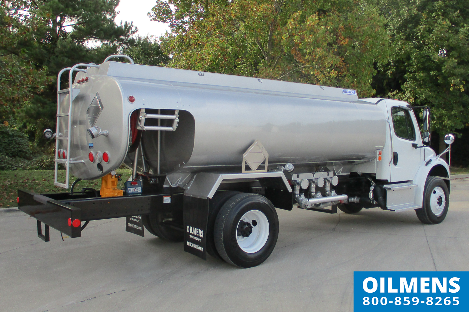 Oilmens Fuel Truck Stock 26005BL_3 - Fuel Trucks | Tank Trucks | Oilmens