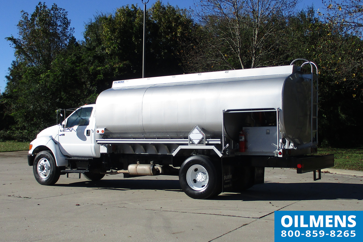 Oilmens Bulk Oil Truck Stock 25054DB_4 Fuel Trucks Tank Trucks